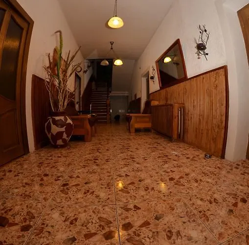 Relax House
