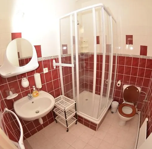 Relax House 3*